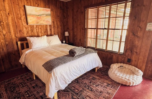 Joshua Tree Hotel | Room 2 Cozy Desert Studio - Downtown Joshua Tree