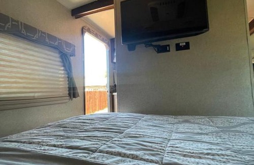 Moreno Valley Other | RV3 private freeparking Netflix