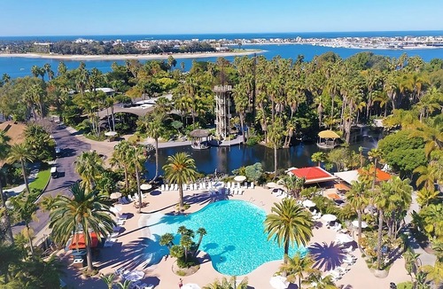 San Diego Hotel | San Diego's Best! Unit w/Kitchen, Outdoor Pool, Steps from the Beach!