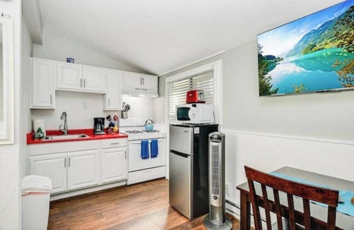 Ocean Beach Apartment | San Diego Surf Shack #1 -1/2 Block to the Pacific!