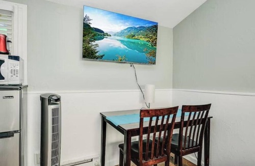 Ocean Beach Apartment | San Diego Surf Shack #1 -1/2 Block to the Pacific!