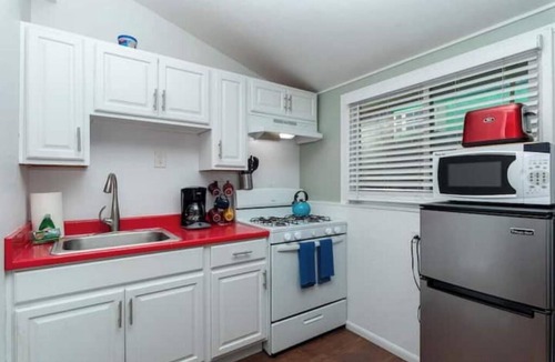 Ocean Beach Apartment | San Diego Surf Shack #3 -1/2 Block to the Pacific!