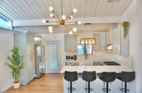 Altadena House | San Diego’s Best: Zoo, SeaWorld & Downtown Nearby