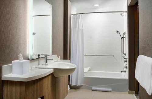 Belmont House | SAN JOSE BAY AREA HOTEL PACKS EXTRA AMENITIES INTO STAY