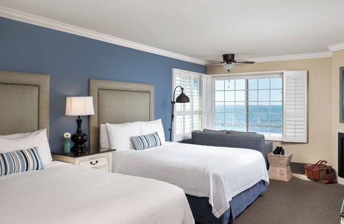 San Simeon Hotel | Sand Pebbles Inn