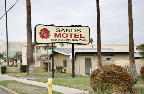 Ontario Hotel | Sands Motel