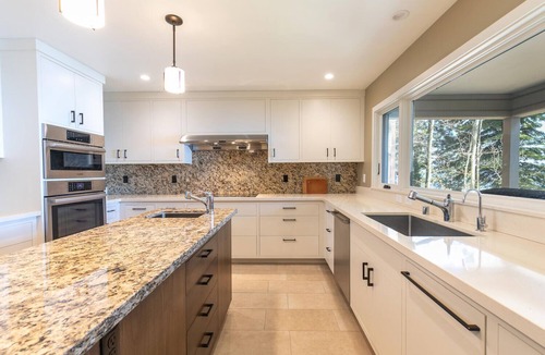 Lake Forest House | Sapphire Lakefront in Dollar Point, 3BR + 1BR Guest Unit, with Buoy!
