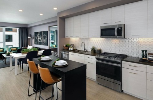 Sunnyvale Condo | Savoy Modern 1BR Condo w Pool for Family Vocation