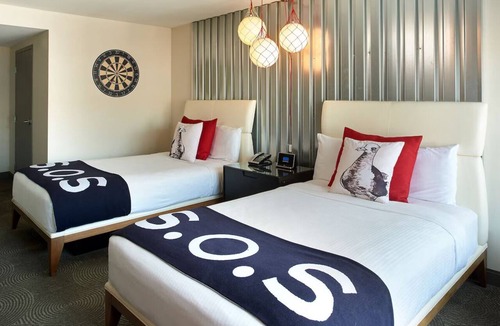 Fisherman's Wharf Hotel | Scenic Coastal Room - Unique Decor & Pier 39 Proximity, 3 Family Ready Rooms