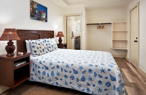 Avalon Hotel | Seaport Village Stay | 2 Units | Avalon Waterfront Views
