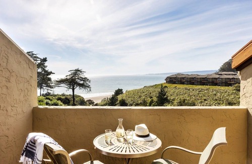 Rio del Mar Condo | Seascape Ocean View Condo - Heated pool and Jacuzzi