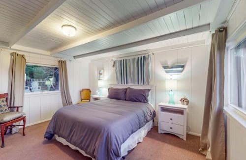 Salmon Creek House | Seaside Cottage