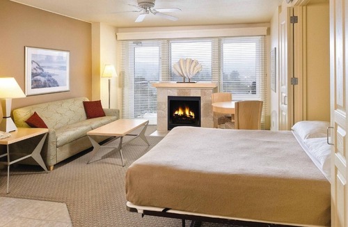Seaside Resort | Seaside | Romantic Beach Retreat | Pool + Beach