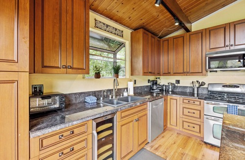 Forestville Cabin | Serene 2-bedroom cabin with Hot Tub, Deck, &BBQ