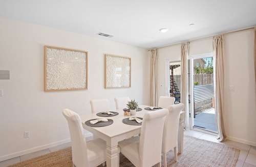 Merced House | Serenity, a tranquil 4-bed, 3-bath home minutes away from UC Merced.
