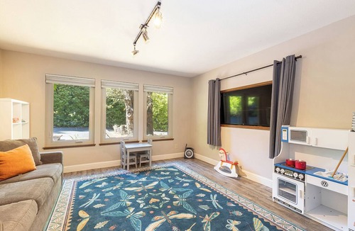 Freestone House | Serenity Now in Sebastopol