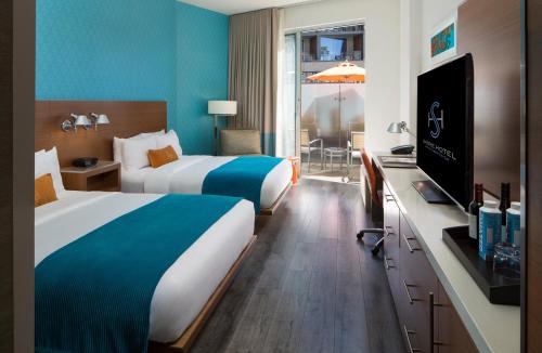Downtown Hotel | Shore Hotel
