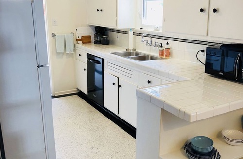 Silver Strand House | Silverstrand Beach Cottage!