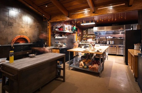 Truckee Hotel | Single King Experience, Gravity Haus Truckee-Tahoe, Log-styled, Near Ski Trails
