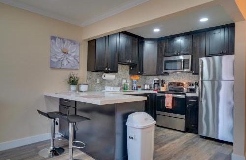 Pleasanton House | Sip, Golf & Explore: Pleasanton Retreat!