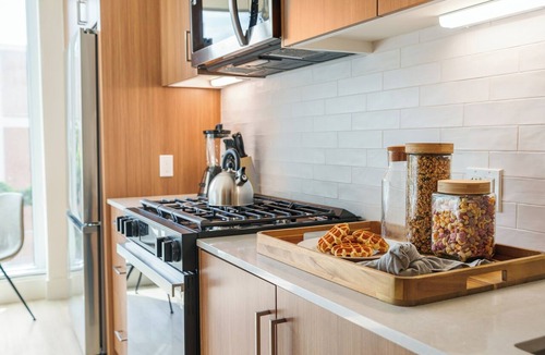 Little Italy Apartment | Sky Lounge + Pool + Hot Tub | Near Harbor & Dining | Ancora by AvantStay