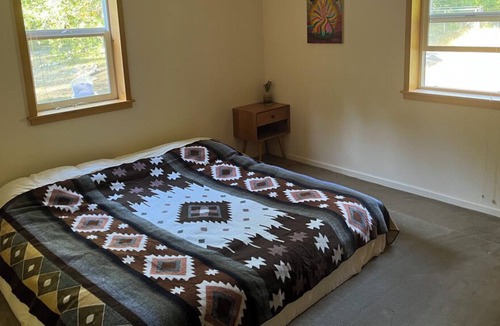 Crescent City Cabin | Smith River Off-Grid Retreat