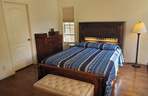 Port Hueneme House | Snowbird Rental 2-bedroom house in peaceful Port Hueneme - Ventura Area.