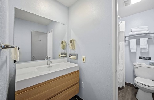 Cathedral City Hotel | Sol Springs Inn