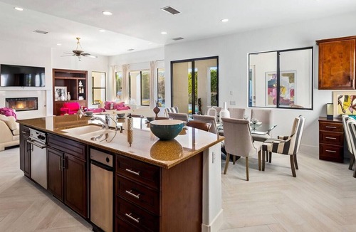 Vista Norte House | 'Some Like It Hot' Stunning 5 BR