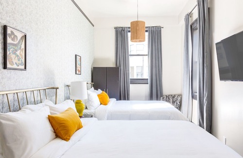 Hayes Valley Apartment | Sonder | Hayes Valley | Cozy Double Room + Lounge