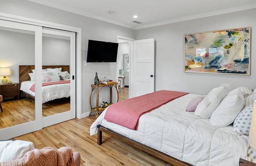 Gardena House | Southbay Beach Bungalow!