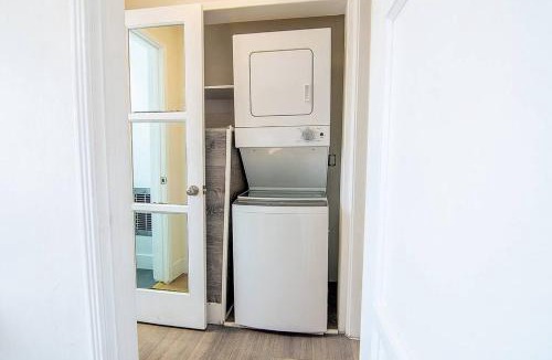 The Flats Apartment | Spacious 2-Bedroom Hollywood Apartment near Sunset Blvd