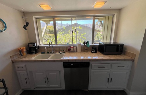 Avalon House | Spacious 3-bedroom townhome in enchanting Avalon, Catalina Island