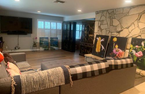 Agoura Hills House | Spacious 3 bedrooms 1 bath Jacuzzi BBQ SINGLE HOUSE
