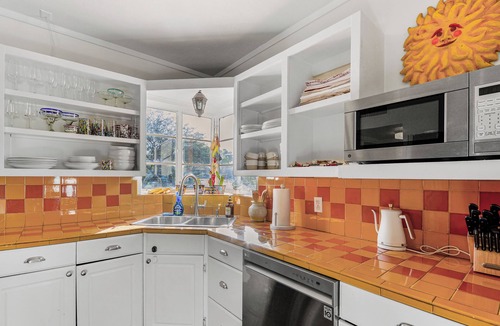 Blenman-Elm House | Spacious 3BR/1BA Private Pool Oasis Near UofA