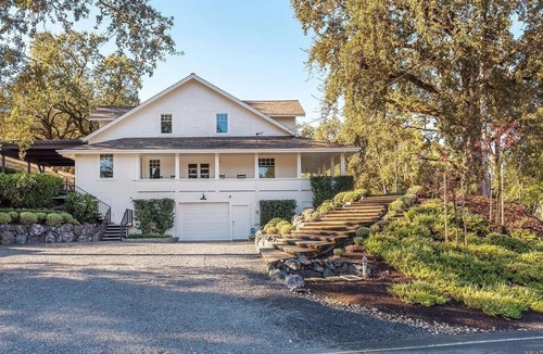 California Wine Country House | Spacious 4-bedroom farmhouse with private pool & vineyard views in Hopland