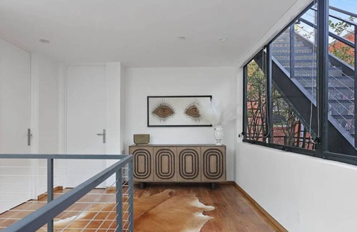Downtown House | Spacious 4-bedroom house in gorgeous Santa Monica with AC