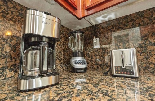 Tracy House | Spacious 4BR/4BA Tracy Home for Families & Groups!