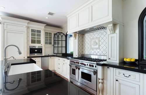 Coronado House | Spacious 5-bedroom house + 1 bedroom Guest House, AC & WiFi in charming Coronado