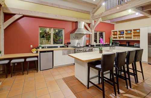 Sleepy Hollow House | Spacious 5BD Marin Home w/ Billiards, Poker & BBQ