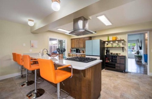Citrus Heights House | Spacious Comfortable Home - 5BR with 2 Kings!