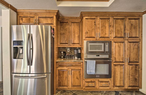 Mount Helix House | Spacious El Cajon Villa - 14 Mi to Downtown!