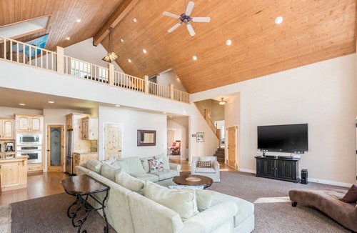 Shaver Lake House | Spacious home with theater, private hot tub & game room - near the Lake