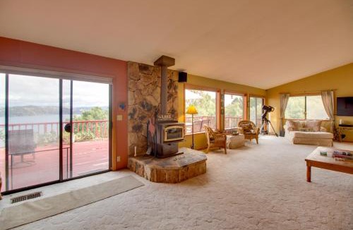 Kelseyville House | Spacious Kelseyville Home w/Large Lakefront Deck!