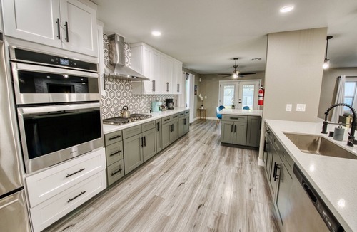 Paradise House | Spacious Modern Oasis 5 Mins to Strip w/Pool/2 Mstr/Chef’s Kitchen