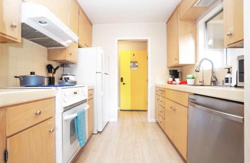 Willow Glen House | Spacious Mountain View DT 3BR Gem - Great for Work & Family