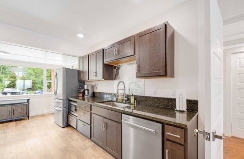 Oceanside House | Spacious ocean view home with wood fireplace grill and deck dog friendly