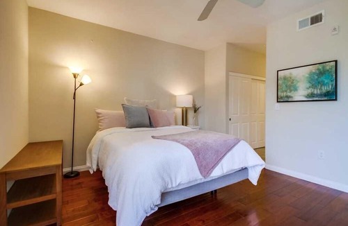 Downtown San Diego Apartment | Spacious Three Bedroom Condo in Little Italy !