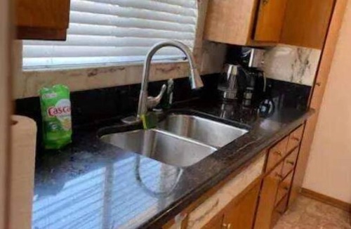 Pico Apartment | Spacious Two Bedroom in Santa Monica