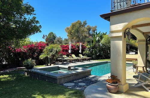 Ladera Heights Villa | Spanish villa - pool, spa, fire pit and outdoor kitchen, centrally located in LA